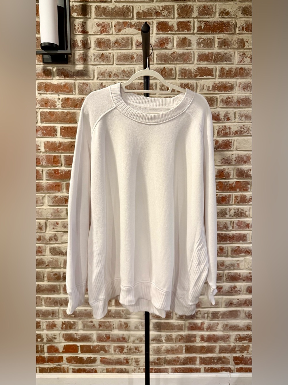 aerie White Crewneck Pullover Sweater
